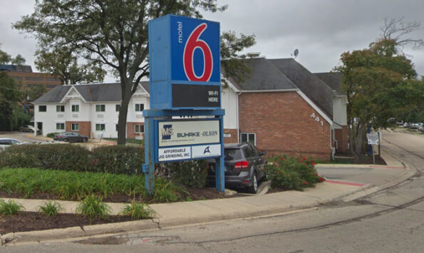 Vehicle Burglary at Motel 6 on Algonqjuin Rd, Arlington Heights