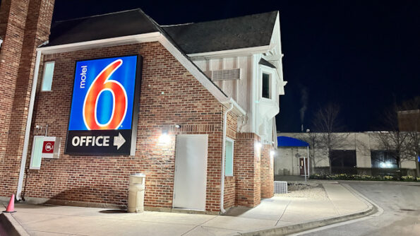 Armed Robbery at the Motel 6 Front Desk on Algonquin Rd, Arlington ...