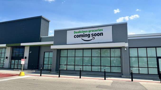 Future Amazon Fresh storefront at 325 East Palatine Road in Arlington Heights (CARDINAL NEWS)