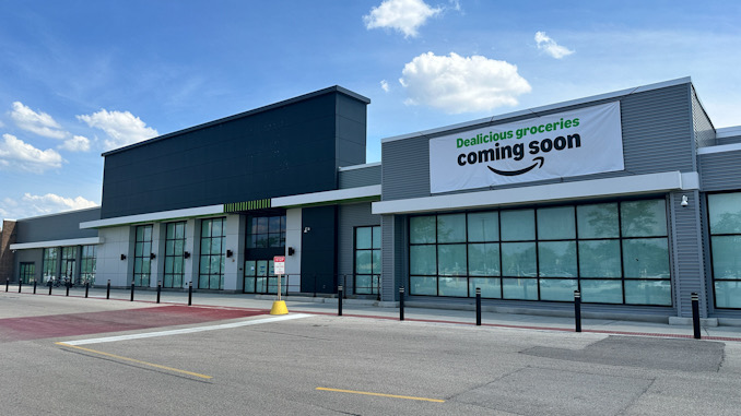 Future Amazon Fresh storefront at 325 East Palatine Road in Arlington Heights (CARDINAL NEWS)