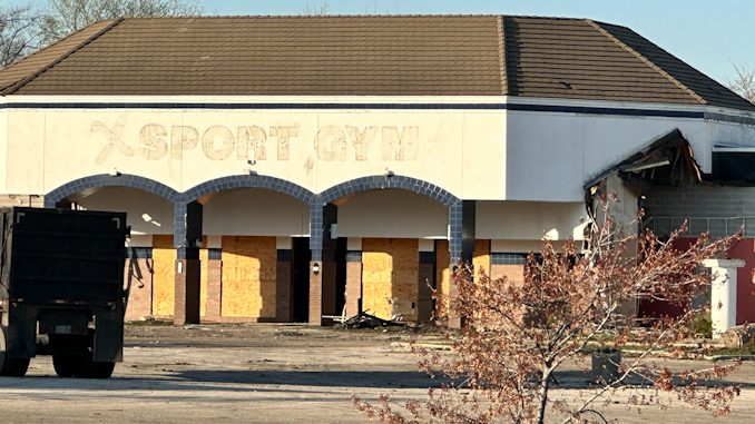 The former Xsport Fitness Arlington Heights South location, which was once a PowerHouse Gym in the 1990s, was an excellent 'old school' bodybuilding gym reminiscent of the Arnold Schwarzenegger era, and was permanently closed during the COVID-19 pandemic (April 14, 2024 prior to imminent demolition/CARDINAL NEWS).