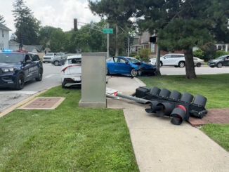 Traffic signal down after personal injury crash at the northeast corner of Arlington Heights Road and Euclid Avenue in Arlington Heights on Tuesday, July 16, 2024 (CARDINAL NEWS)