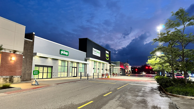 Entrance to Town & Country Center from Arlington Heights with Amazon Fresh and Walgreens on the left Tuesday, July 16, 2024 (CARDINAL NEWS)