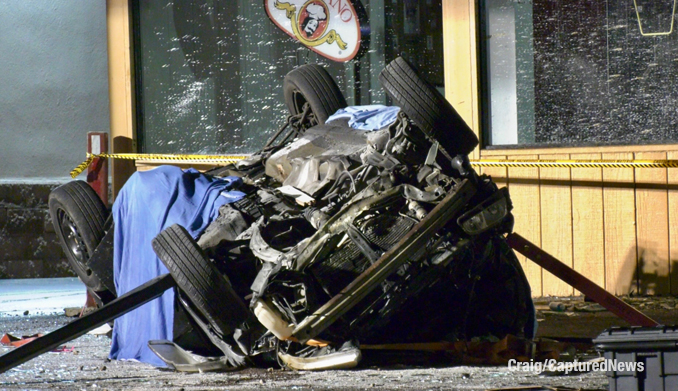 Fatal rollover crash in Tony's Sub building on Waukegan Road in Deerfield around 2:30 a.m. Saturday, August 31, 2024 (CARDINAL NEWS)