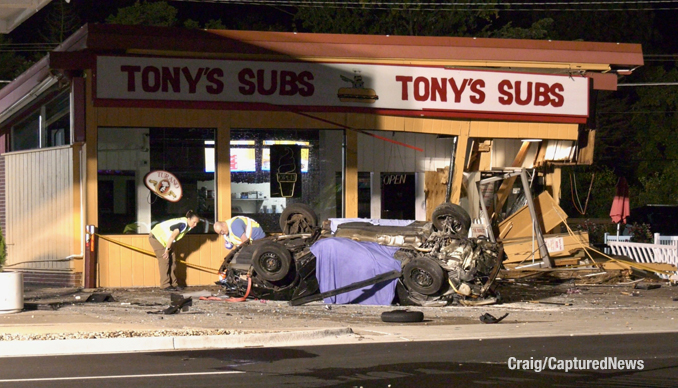 Fatal rollover crash in Tony's Sub building on Waukegan Road in Deerfield around 2:30 a.m. Saturday, August 31, 2024 (CARDINAL NEWS).