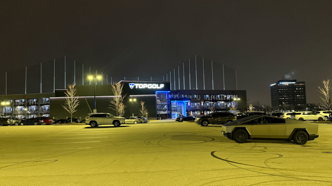 TOPGOLF (NYSE: MODG) large net in Schaumburg, Illinois prevents extension of errant golfball outside the perimeter of their property (CARDINAL NEWS)