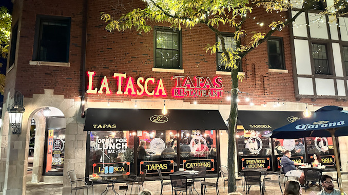 La Tasca has a classic presence at the southeast corner of Vail Avenue and Davis Street in downtown Arlington Heights (CARDINAL NEWS)